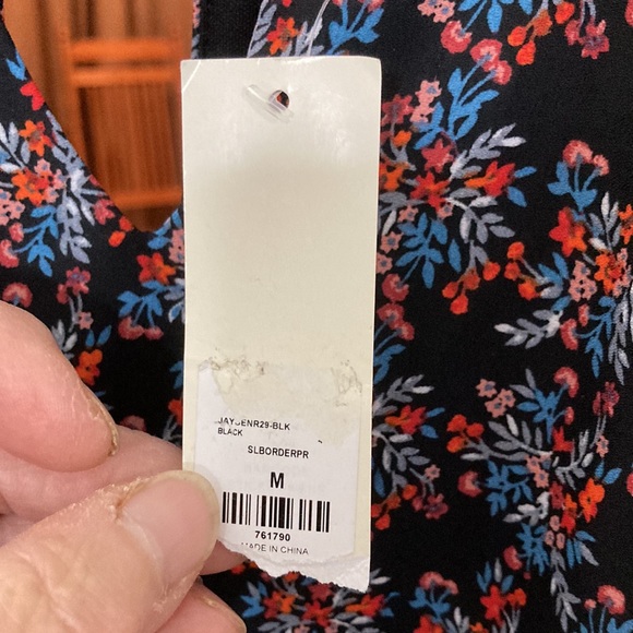 Francesca’s lisbeth Border print jumpsuit - Picture 8 of 15